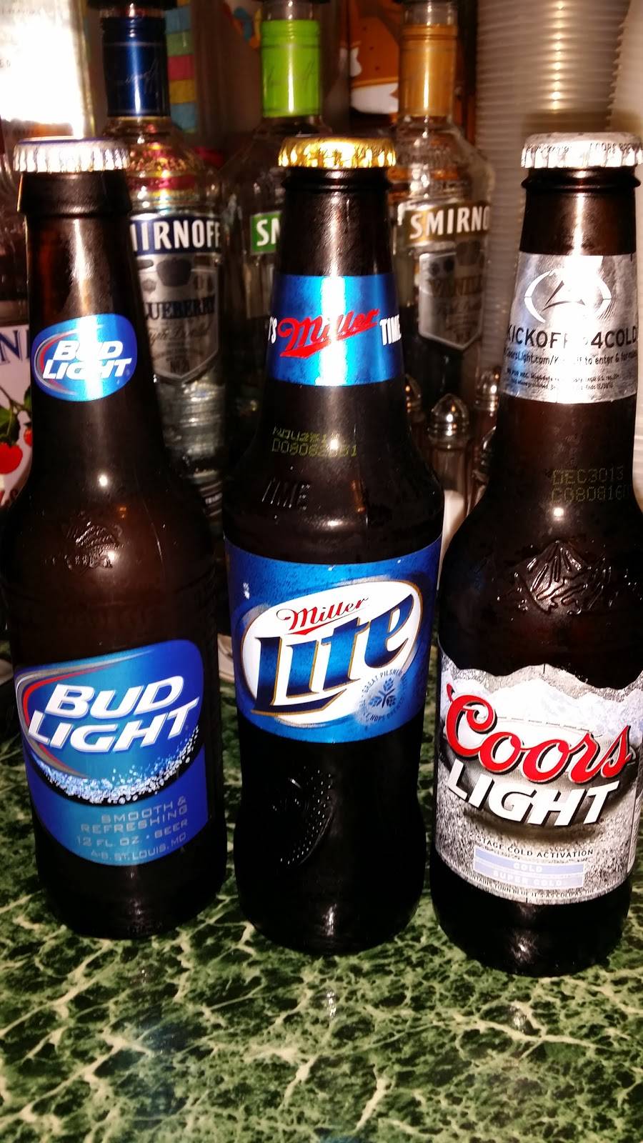 Corner Pocket Lounge | restaurant | 7304 St John St, Detroit, MI 48210, USA | 3135542460 OR +1 313-554-2460