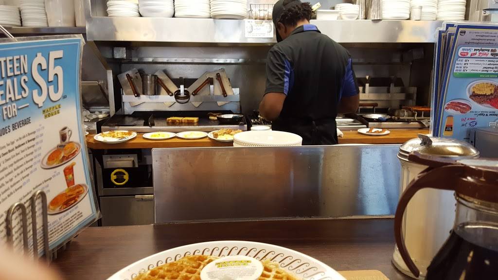 Waffle House | meal takeaway | 571 S Main St, Alpharetta, GA 30004, USA | 7706649843 OR +1 770-664-9843