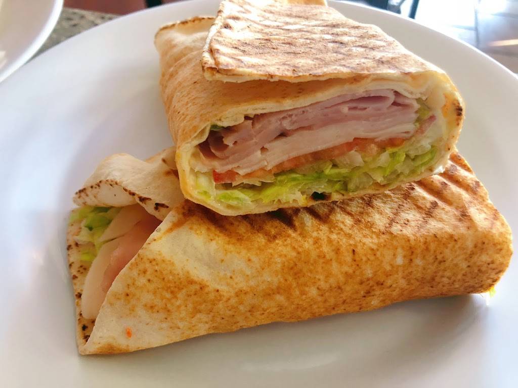 Centrepointe Cafe & Deli | restaurant | 117 Centrepointe Dr Unit 124A, Nepean, ON K2G 5X3, Canada | 6132240010 OR +1 613-224-0010