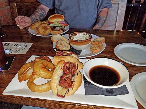 Kinkaider Brewing Co. | restaurant | 316 N Pine St, Grand Island, NE 68801, USA | 3083843655 OR +1 308-384-3655