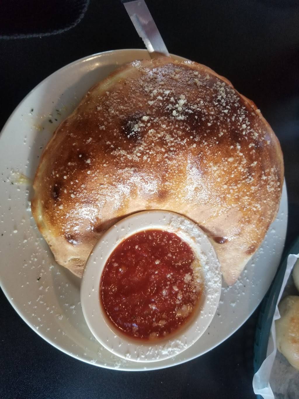 Napolis Italian Grill | restaurant | 300 S Main St, Highlands, TX 77562, USA | 8328388524 OR +1 832-838-8524