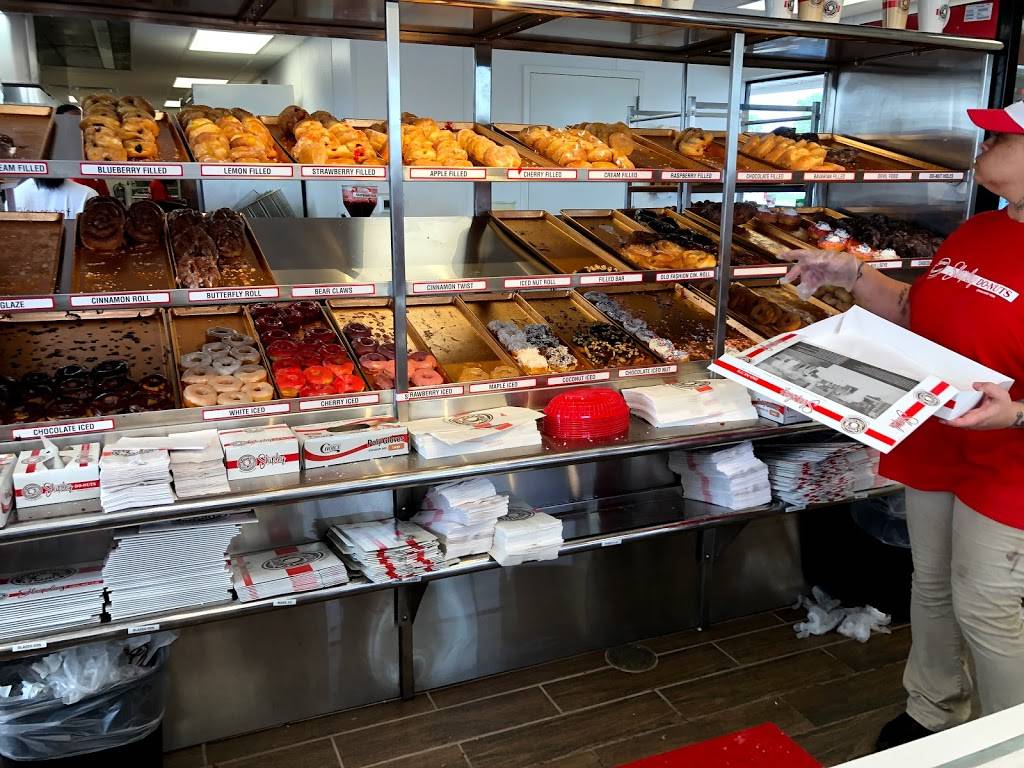 Shipley Do-Nuts | bakery | 5750 Northwest Expy, Warr Acres, OK 73132, USA | 4057213409 OR +1 405-721-3409