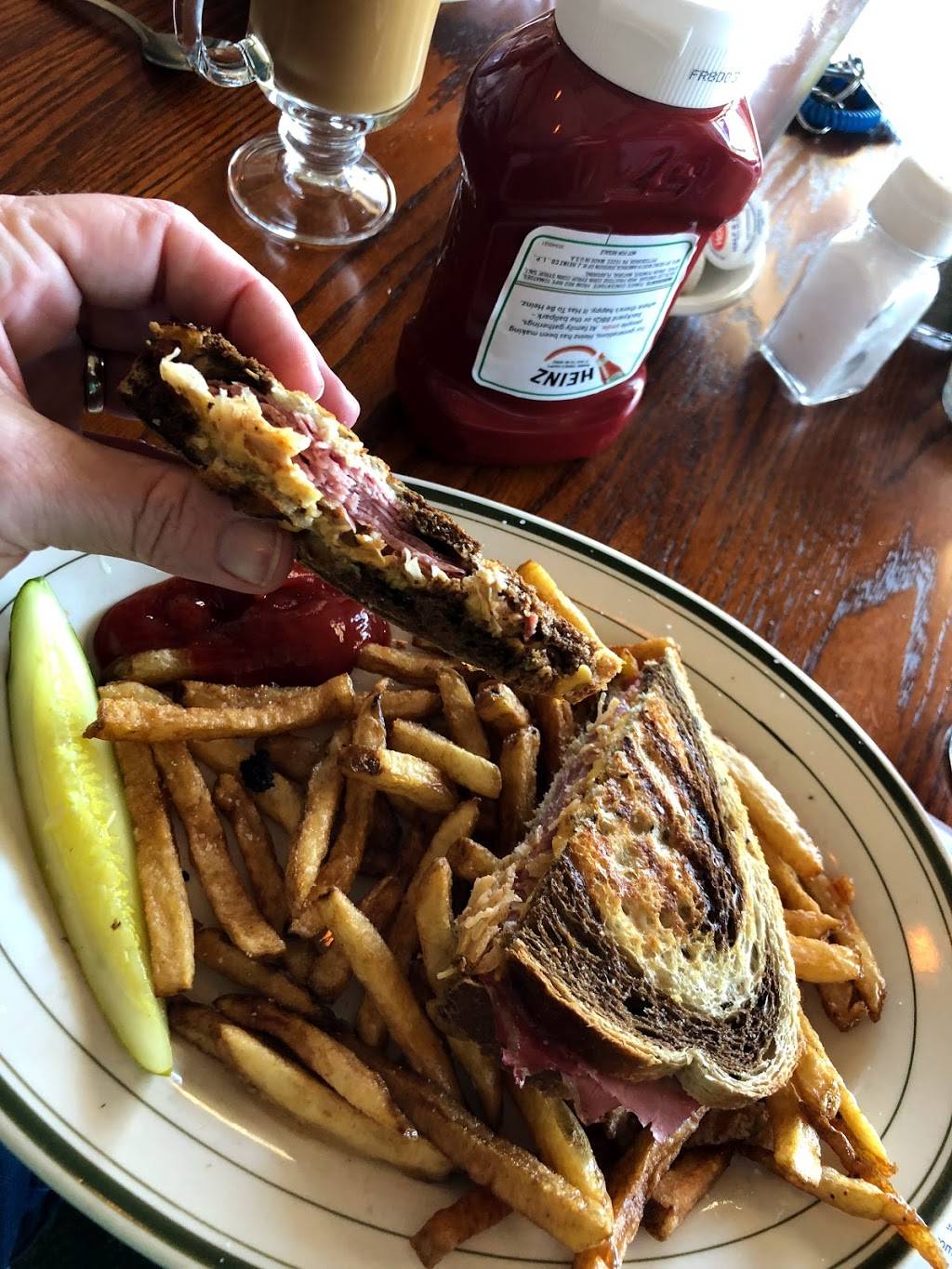 Jasons Tavern | restaurant | 500 MA-134, South Dennis, MA 02660, USA | 5083943534 OR +1 508-394-3534