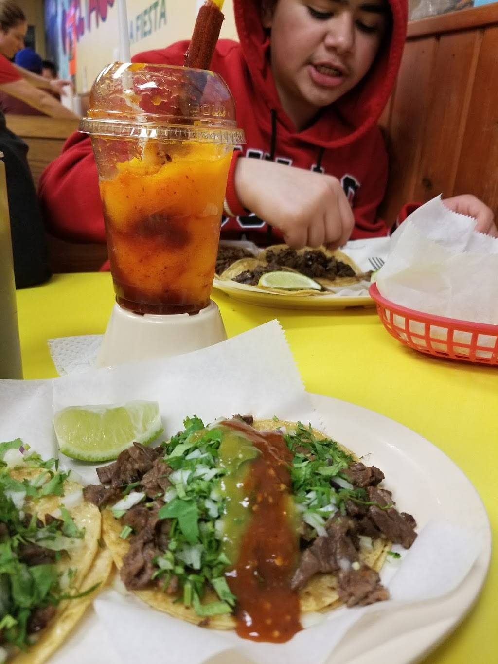 El Taconazo La Fiesta | restaurant | 114 N 19th Ave, Melrose Park, IL 60160, USA | 7083445676 OR +1 708-344-5676