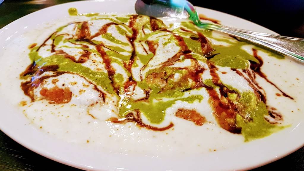 Amma Roti House | restaurant | 2014 Queen St E, Toronto, ON M4L 1J3, Canada | 4169441944 OR +1 416-944-1944