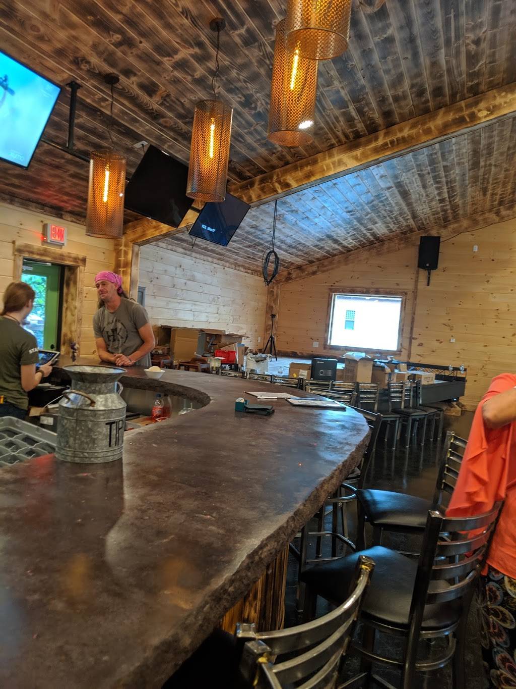 Nantahala Brewing - Sylva, NC Outpost | restaurant | 5 Grindstaff Cove Rd, Sylva, NC 28779, USA | 8284882337 OR +1 828-488-2337