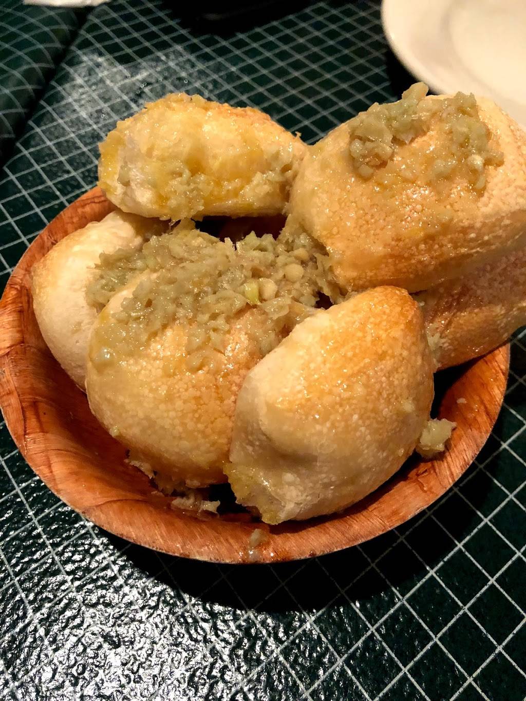 Scalinis Italian Restaurant | restaurant | 2390 Cobb Pkwy SE, Smyrna, GA 30080, USA | 7709527222 OR +1 770-952-7222