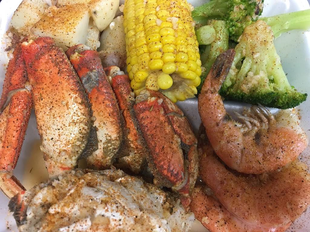 Phillys Seafood | restaurant | 6802 Torresdale Ave, Philadelphia, PA 19135, USA | 2153337787 OR +1 215-333-7787