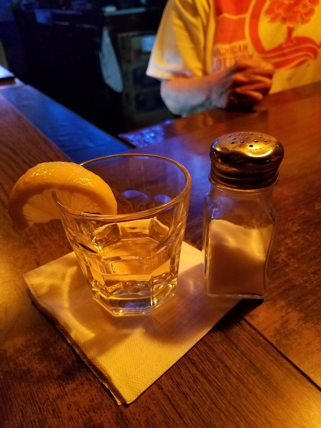 Dedics Bar & Grill | restaurant | 5997 M-52, Owosso, MI 48867, USA | 9897255004 OR +1 989-725-5004