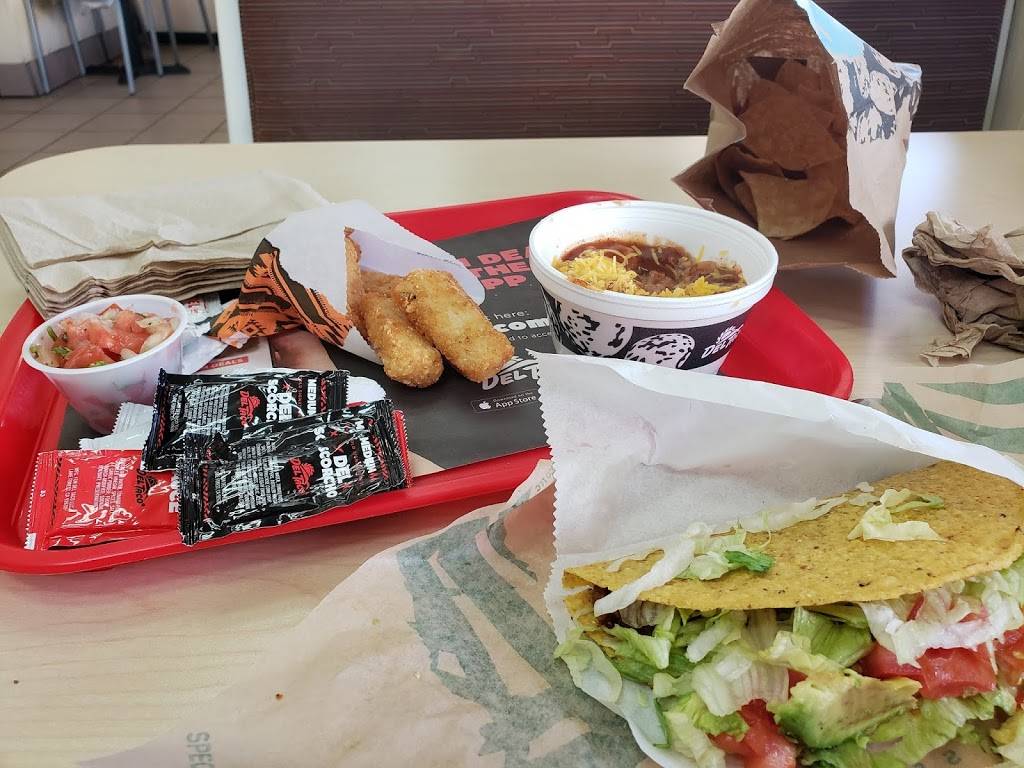 Del Taco | meal takeaway | 1155 B St, San Diego, CA 92101, USA | 6192398226 OR +1 619-239-8226