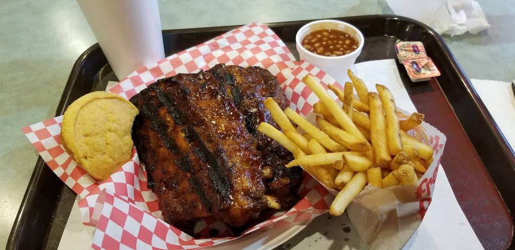 Smokeys | restaurant | 1002 S Main St, Yorkville, IL 60560, USA | 6305531515 OR +1 630-553-1515