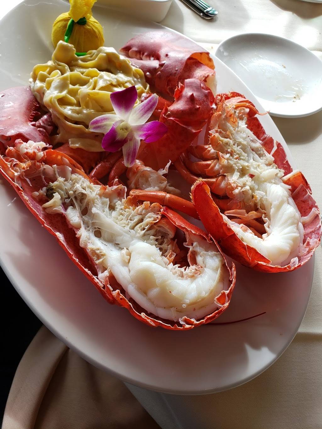 Vigiluccis Seafood & Steakhouse | restaurant | 3878 Carlsbad Blvd, Carlsbad, CA 92008, USA | 7604342580 OR +1 760-434-2580