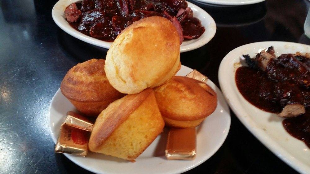 Everett & Jones BBQ | restaurant | 4245 MacArthur Blvd, Oakland, CA 94619, USA | 5106984340 OR +1 510-698-4340