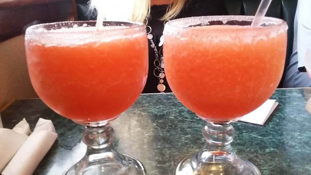 La Hacienda Mexican Restaurant | restaurant | 1011 Montague Ave, Greenwood, SC 29649, USA | 8642299288 OR +1 864-229-9288