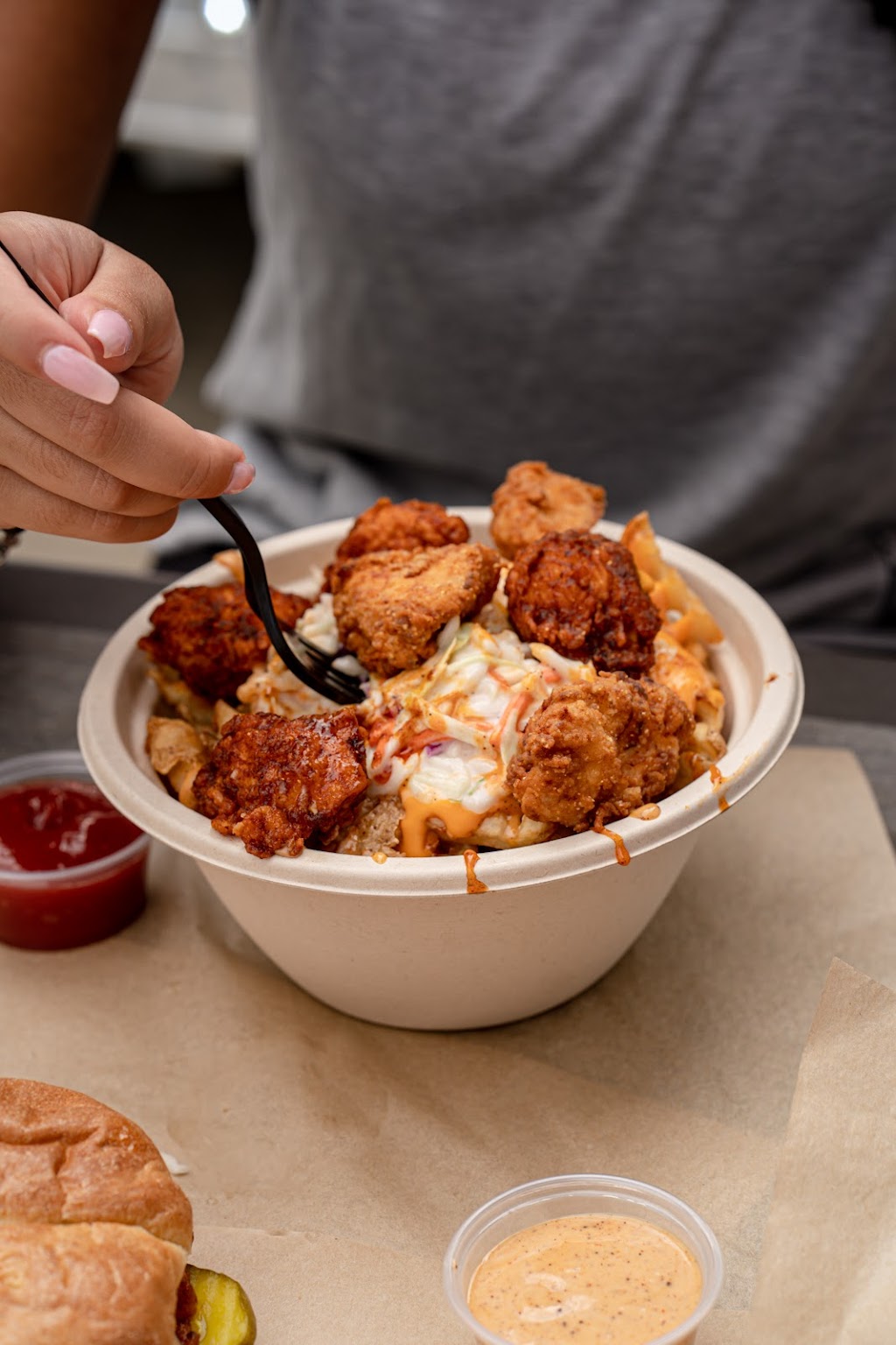 Holy Cluck | restaurant | 15010 W Warren Ave, Dearborn, MI 48126, USA | 3136991272 OR +1 313-699-1272