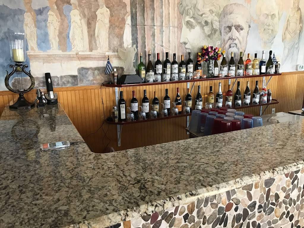 Nicholas Greek - Italian Restaurant | restaurant | 915 N Jackson St, Tullahoma, TN 37388, USA | 9314556666 OR +1 931-455-6666