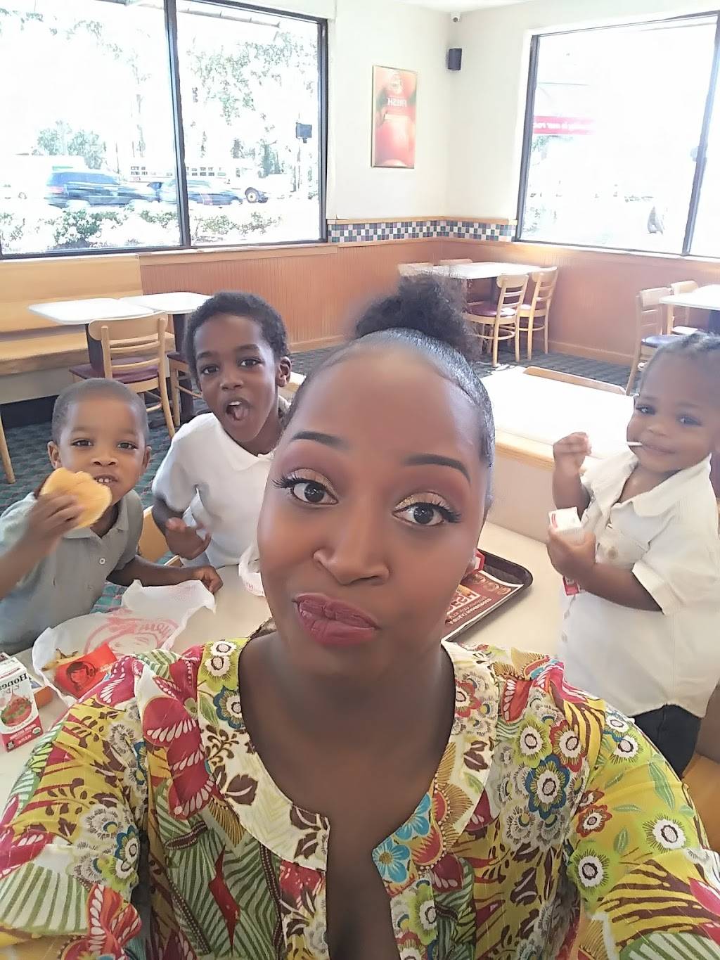 Wendys | restaurant | 699 Mayport Crossing Blvd, Jacksonville, FL 32233, USA | 9042463529 OR +1 904-246-3529