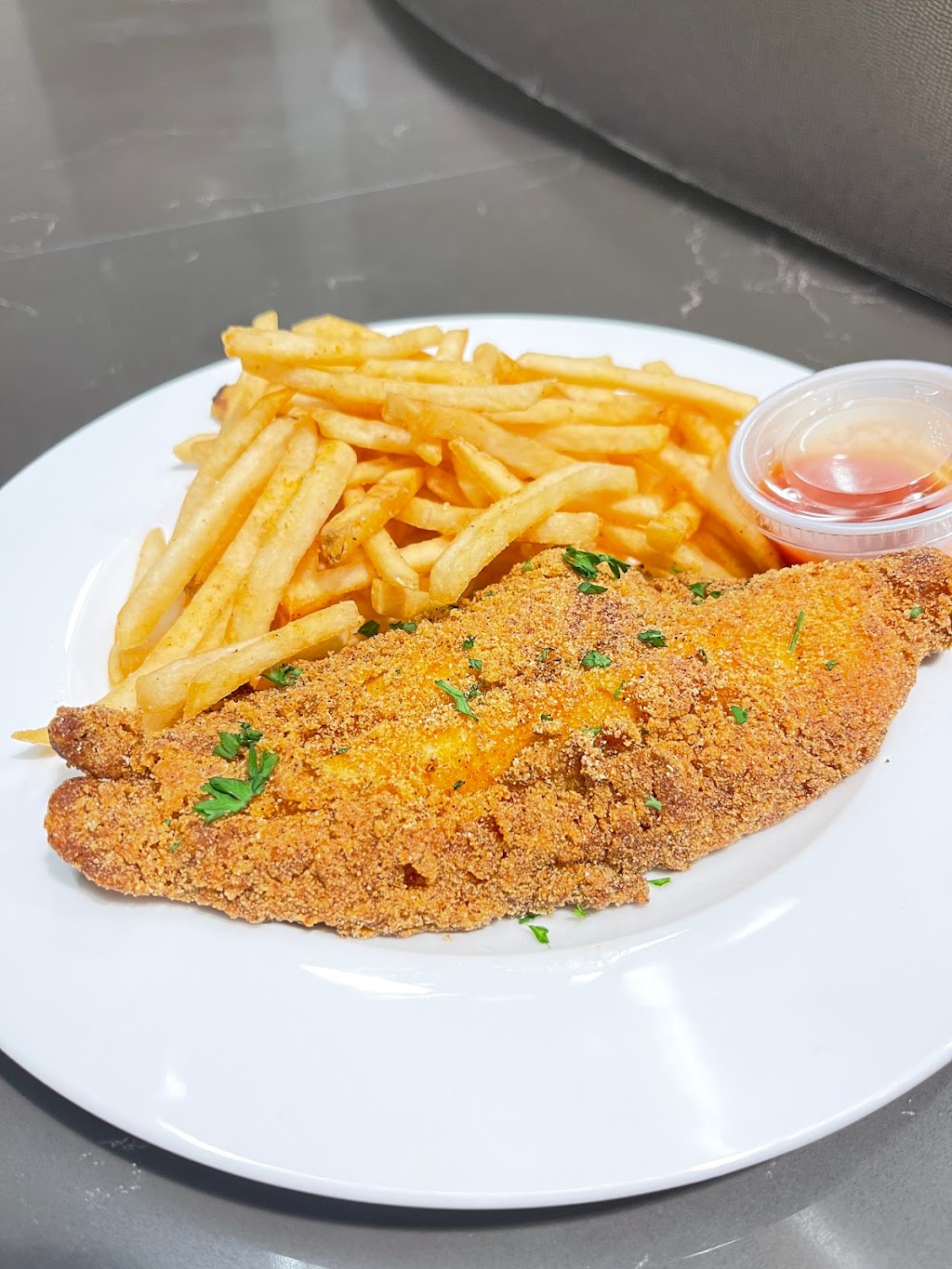 Perch 74 Bistro | restaurant | 813 Ridge Lake Blvd, Memphis, TN 38120, USA | 9014177610 OR +1 901-417-7610