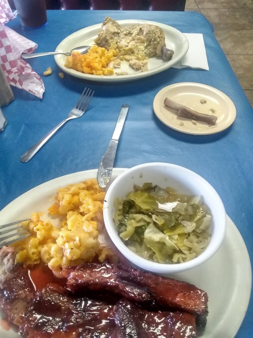 Della B’s Soul Food Cafe | restaurant | 1057 Old Rte 66, St Robert, MO 65584, USA | 5734512091 OR +1 573-451-2091