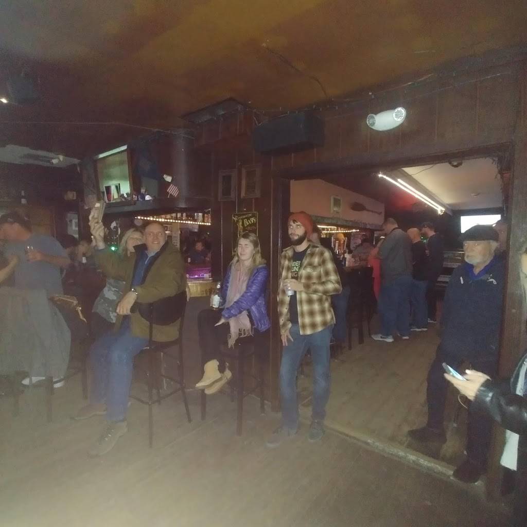 Beachcomber Cafe | restaurant | 92 Melba St, Milford, CT 06460, USA | 2038772212 OR +1 203-877-2212