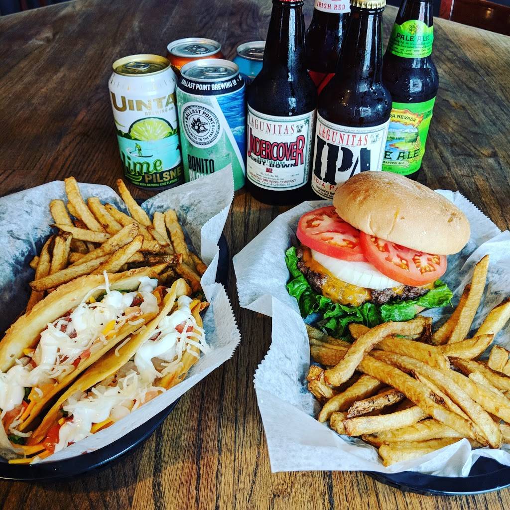 Es Tas Bar & Grill | restaurant | 216 Stanton Ave, Ames, IA 50014, USA | 5153371395 OR +1 515-337-1395