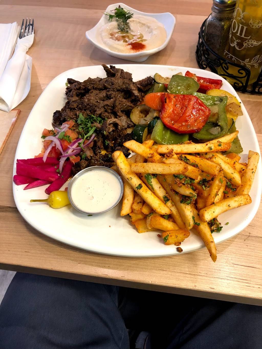 Pita House Inc | restaurant | 1908 Lincoln Blvd, Santa Monica, CA 90405, USA | 4244338135 OR +1 424-433-8135