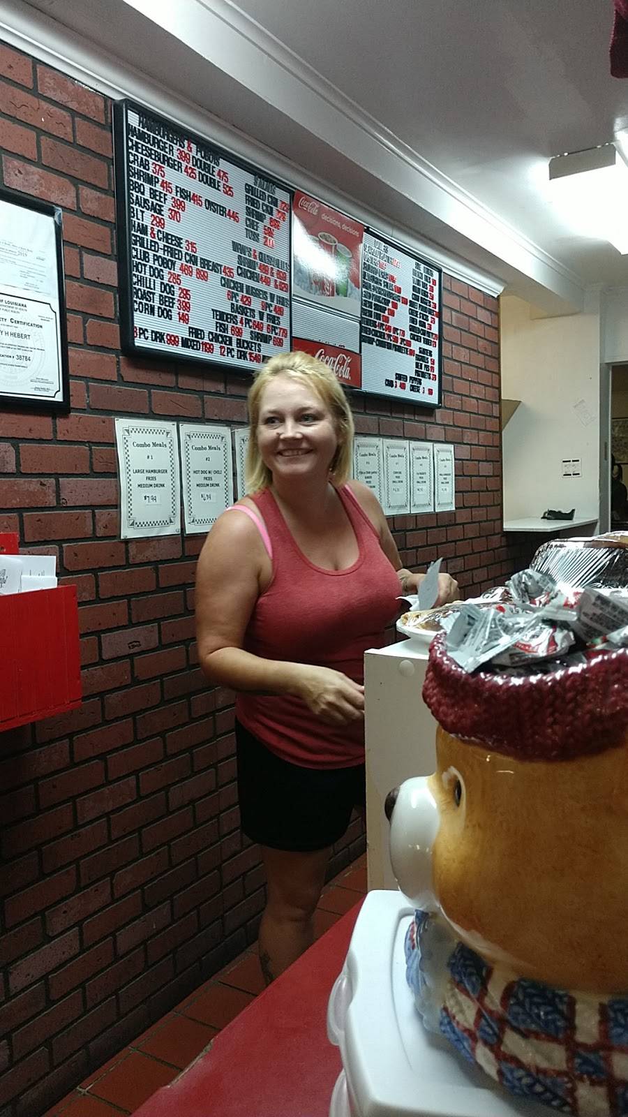 A-Bears Diner | restaurant | 1218 W Main St, New Iberia, LA 70560, USA | 3373656503 OR +1 337-365-6503