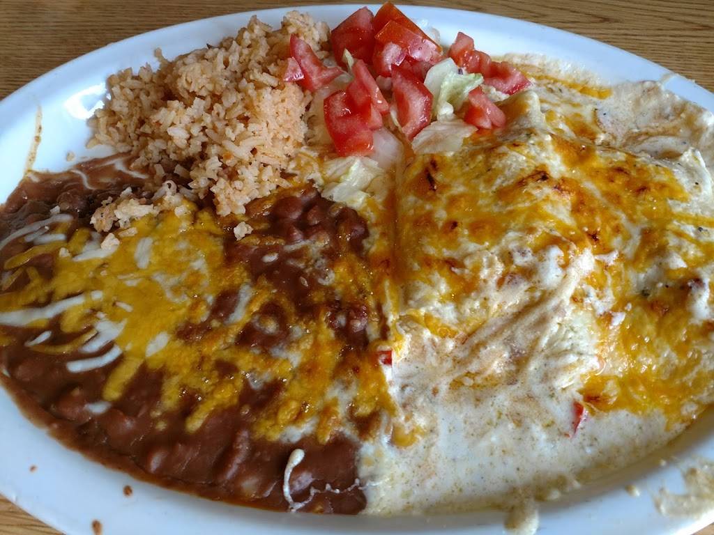 Villa Del Mar | restaurant | 1100 W Grand Ave, Grover Beach, CA 93433, USA | 8054741280 OR +1 805-474-1280