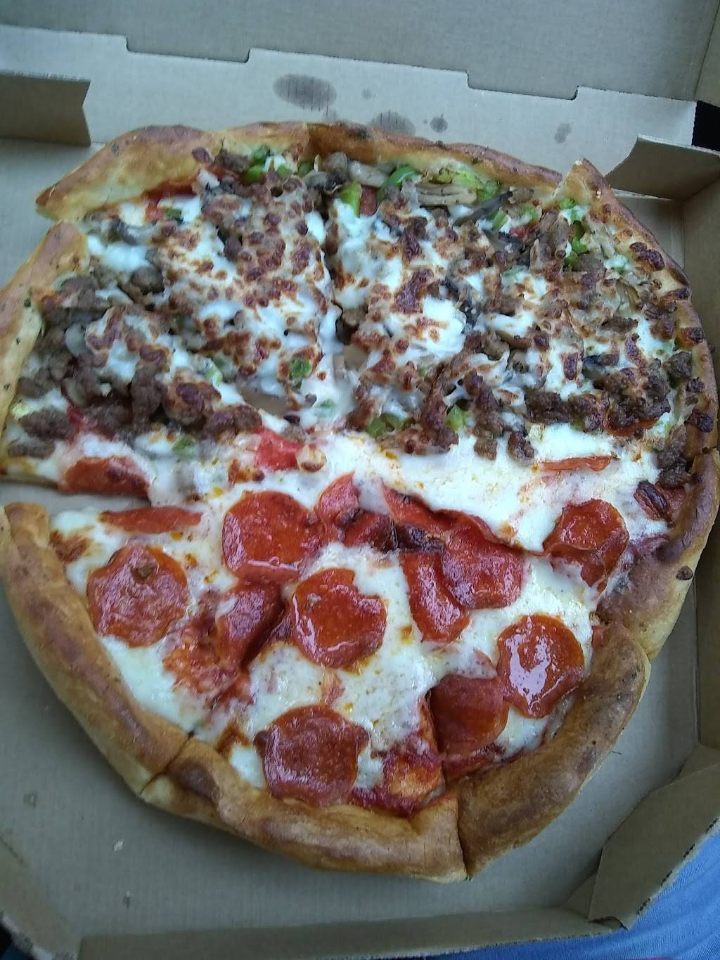 Simple Simons Pizza | restaurant | 309 Henderson Ave, Palacios, TX 77465, USA | 3619720998 OR +1 361-972-0998