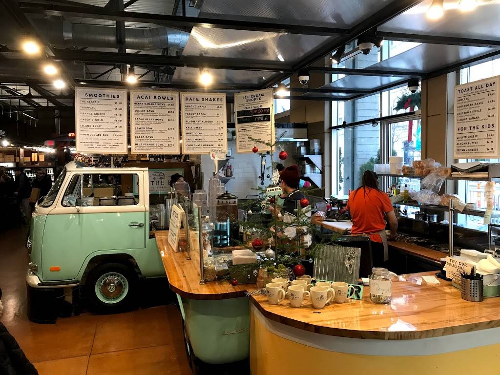 On the Bus | restaurant | 400 N Water St, Milwaukee, WI 53202, USA | 4142048585 OR +1 414-204-8585