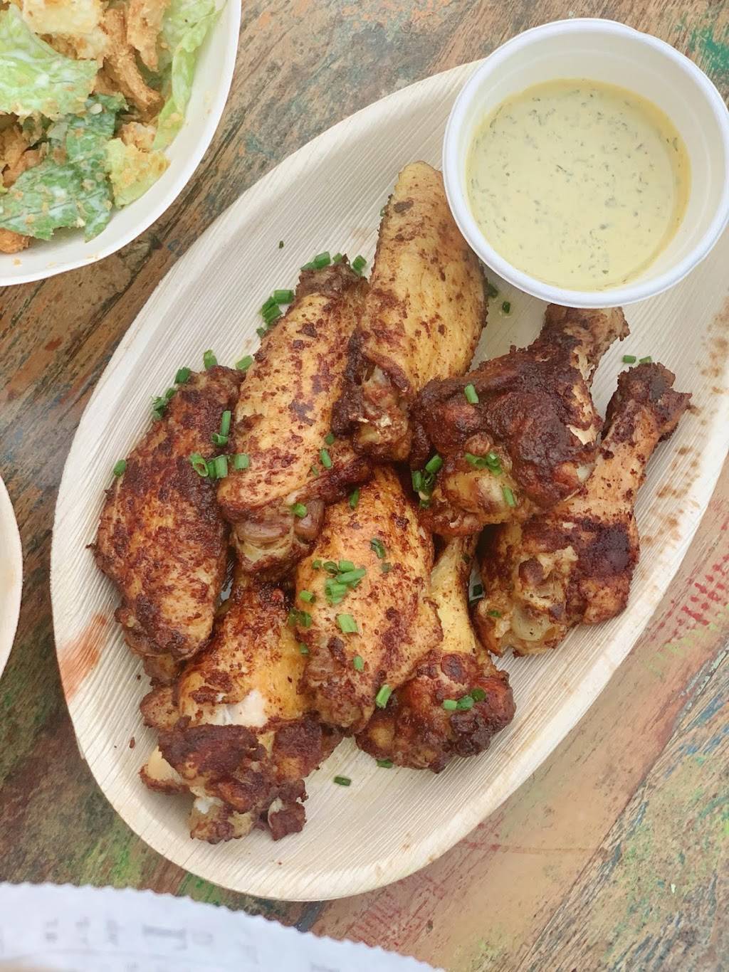 Primal Wings | restaurant | Main St, Montauk, NY 11954, USA | 6316682727 OR +1 631-668-2727