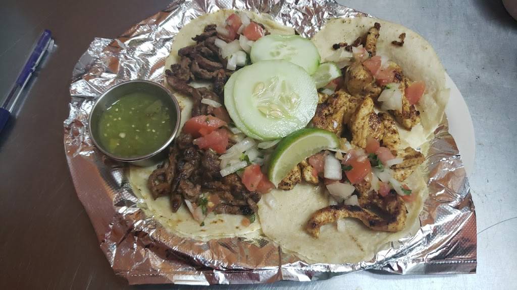 MI Veracruz | restaurant | 7001 Merrill Rd, Jacksonville, FL 32277, United States | 9046839941 OR +1 904-683-9941