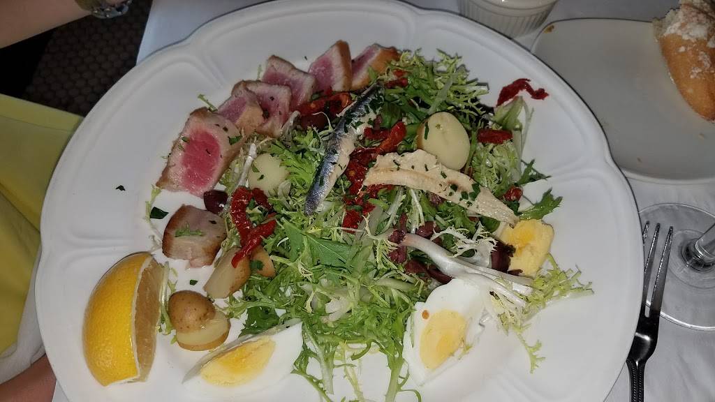 Café Touché - French Bistro & Wine Bar | restaurant | 6731 N Northwest Hwy, Chicago, IL 60631, USA | 7737750909 OR +1 773-775-0909