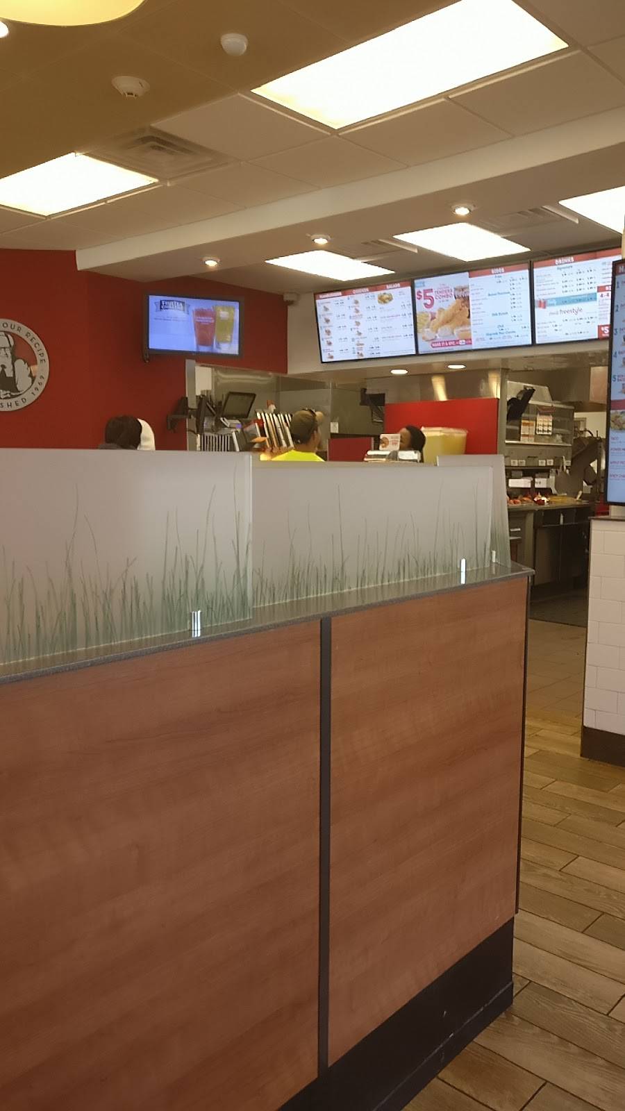 Wendys | restaurant | 303 Montvale Ave, Woburn, MA 01801, USA | 7819370821 OR +1 781-937-0821