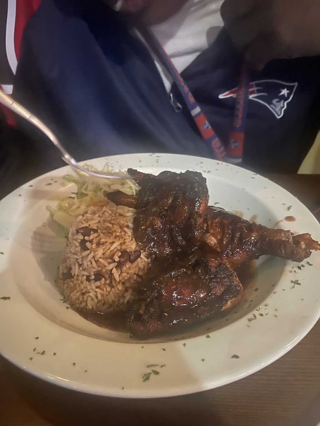 Island Spice | restaurant | 10 W 39th St, Kansas City, MO 64111, USA | 8165233974 OR +1 816-523-3974