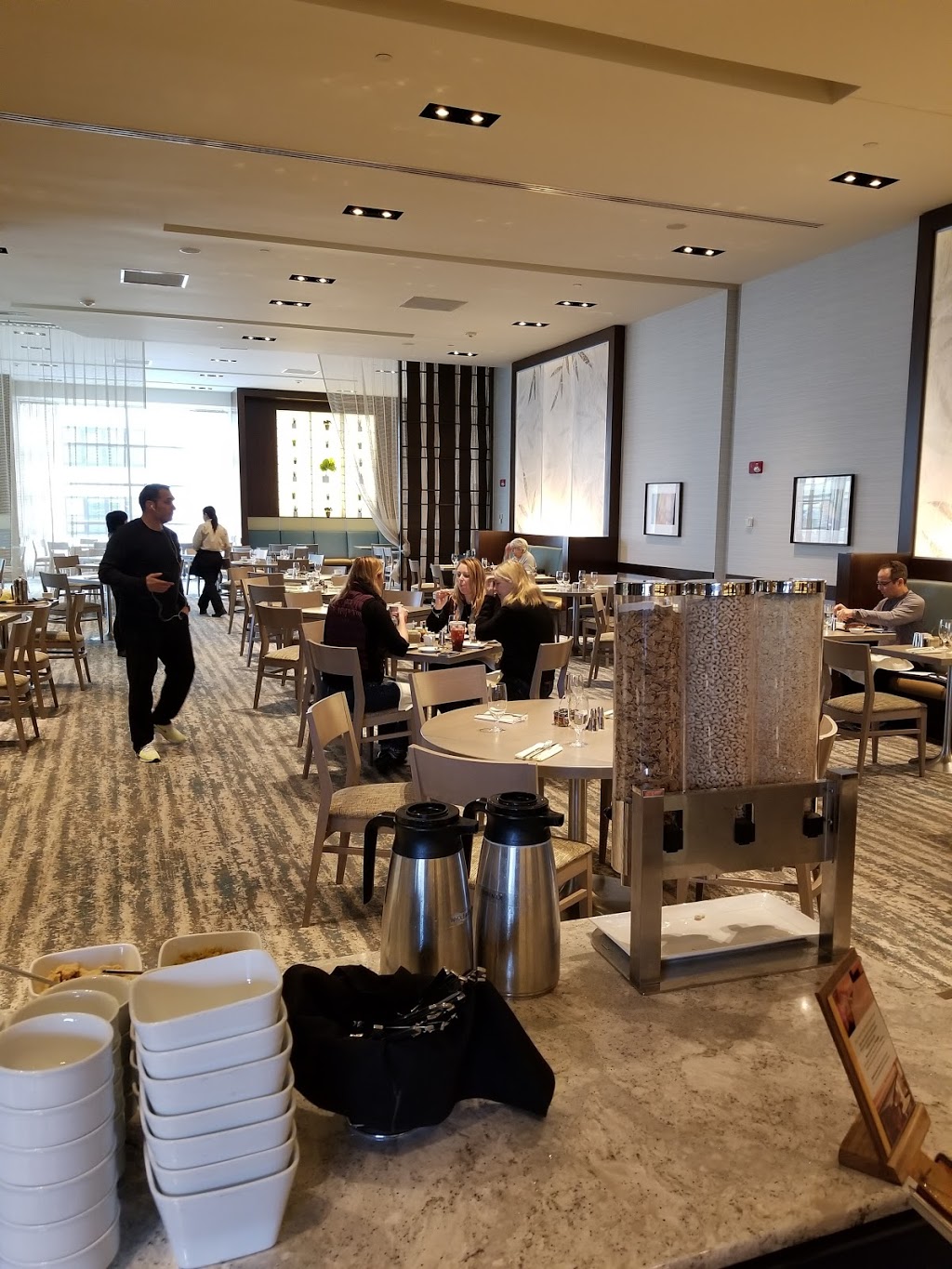 Sauciety Restaurant | restaurant | 425 Summer St, Boston, MA 02210, USA | 6175324600 OR +1 617-532-4600