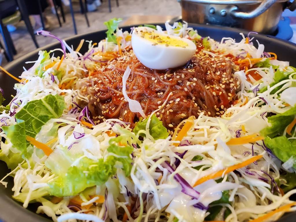 Hanyang Jokbal | restaurant | 6016 Yonge St, North York, ON M2M 3V9, Canada | 4167925808 OR +1 416-792-5808