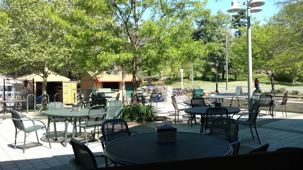 Cosmic Café | cafe | 1 Boathouse Row, Philadelphia, PA 19130, USA | 2159780900 OR +1 215-978-0900