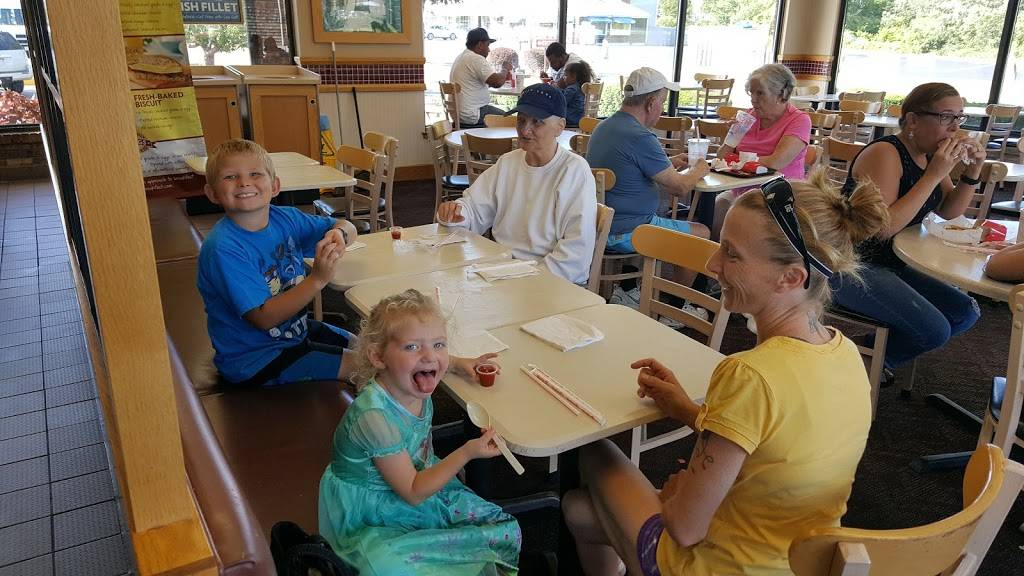 Wendys | restaurant | 15 Canal Rd, Orleans, MA 02653, USA | 5082554523 OR +1 508-255-4523