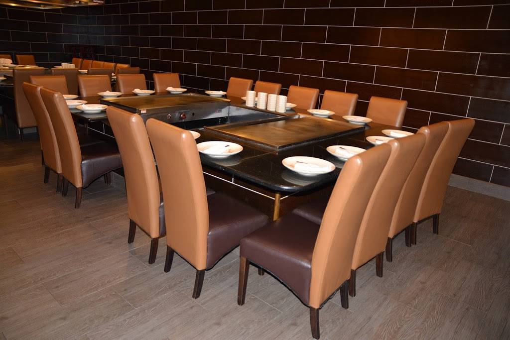 Sawa Hibachi Steakhouse & Sushi Bar | restaurant | 10817 Jog Rd #210, Boynton Beach, FL 33437, USA | 5613759292 OR +1 561-375-9292