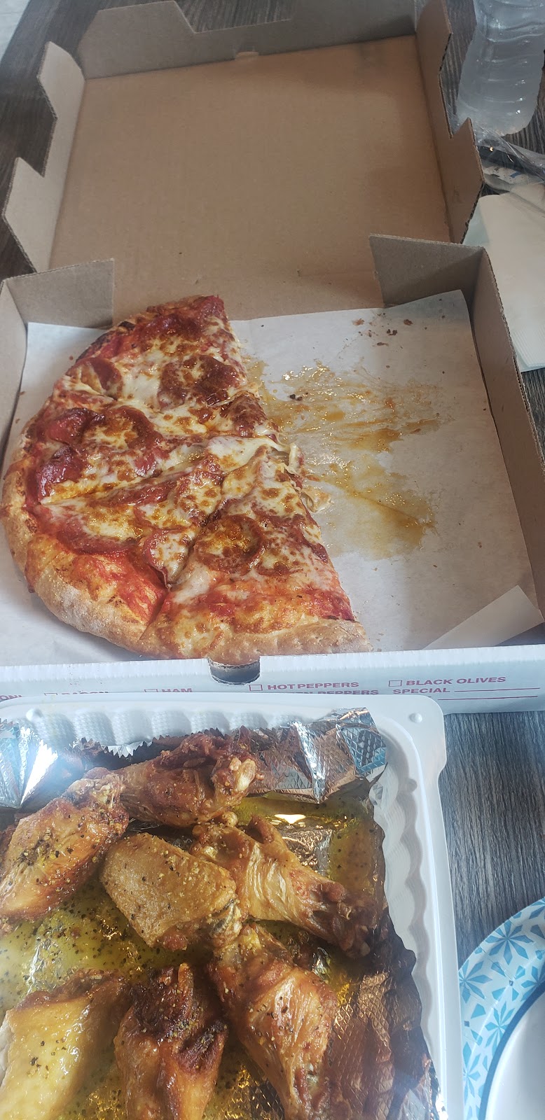 Zaza Pizza & Hookah | restaurant | 906 W Pioneer Pkwy Suite 300, Grand Prairie, TX 75051, USA | 4698580018 OR +1 469-858-0018