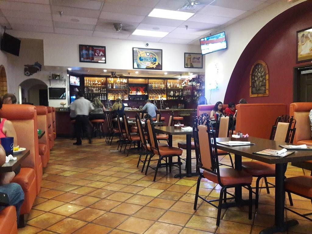 Javiers mexican restaurant and cantina | restaurant | 5680 E Kings Canyon Rd, Fresno, CA 93727, USA | 5592524511 OR +1 559-252-4511