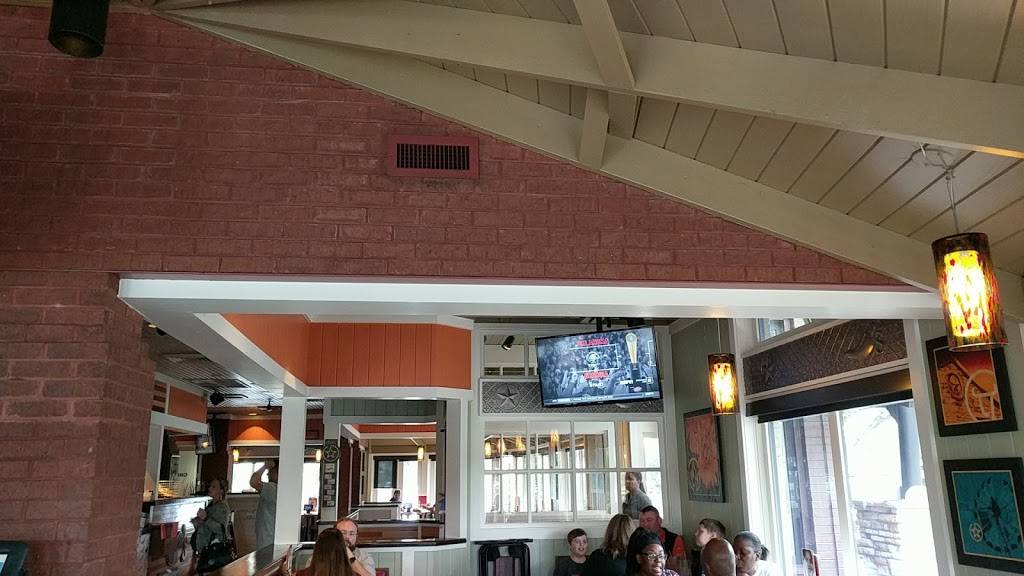 Chilis Grill & Bar | meal takeaway | 4565 W Lake Mary Blvd, Lake Mary, FL 32746, USA | 4073330800 OR +1 407-333-0800