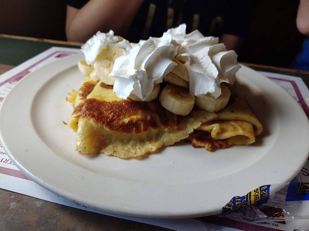 Goshen Family Restaurant | restaurant | 65585 IN-15, Goshen, IN 46526, USA | 5745334994 OR +1 574-533-4994