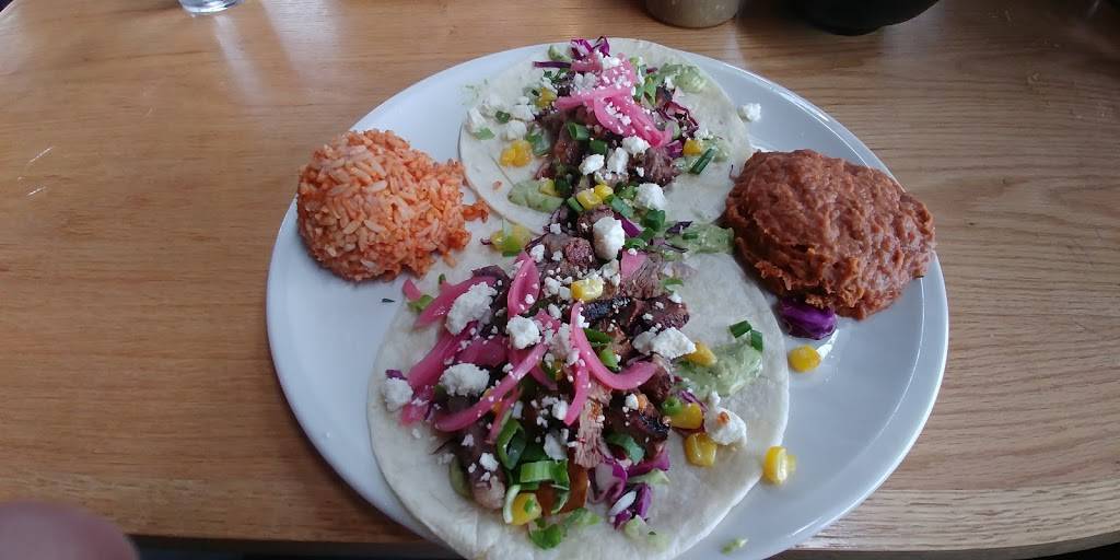 Mexicali Rosas | restaurant | 540 W Hunt Club Rd, Nepean, ON K2G 7B5, Canada | 6137374444 OR +1 613-737-4444