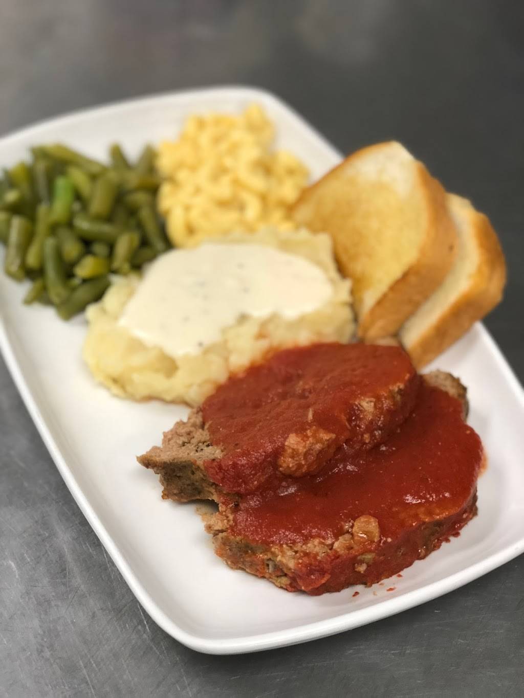 Regal Plaza Cafe | restaurant | 320 Regal Row # 120, Dallas, TX 75247, USA | 2149517333 OR +1 214-951-7333