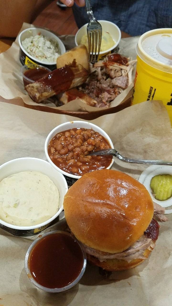 Dickeys Barbecue Pit | restaurant | 11748 Central Ave, Chino, CA 91710, USA | 9099021320 OR +1 909-902-1320
