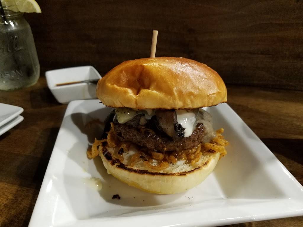 BASH | restaurant | 1012 La Salle St, Ottawa, IL 61350, USA | 8154342274 OR +1 815-434-2274