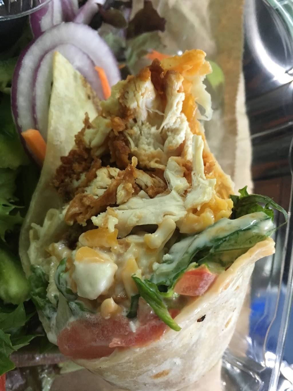 Antonios Pizza & Wings | restaurant | 71 Main St, Easthampton, MA 01027, USA | 4135278383 OR +1 413-527-8383