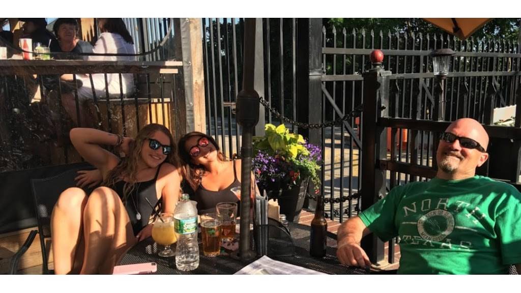 Rudders Public House | restaurant | 70 Wallingford Square, Kittery, ME 03904, USA | 2077032324 OR +1 207-703-2324